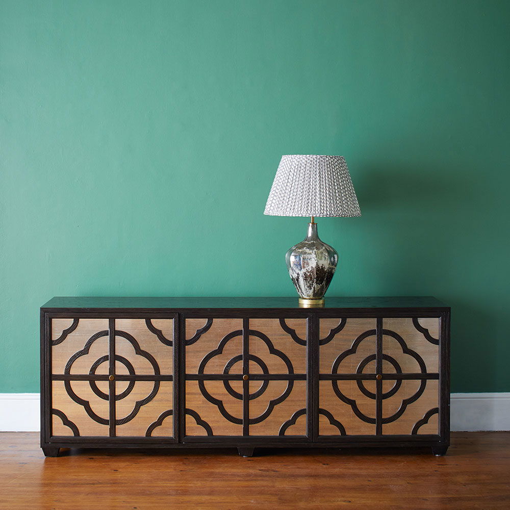 Julian Chichester Furniture and Lighting Anna Cabinet 3 DOOR 2344.XXX.000 01c