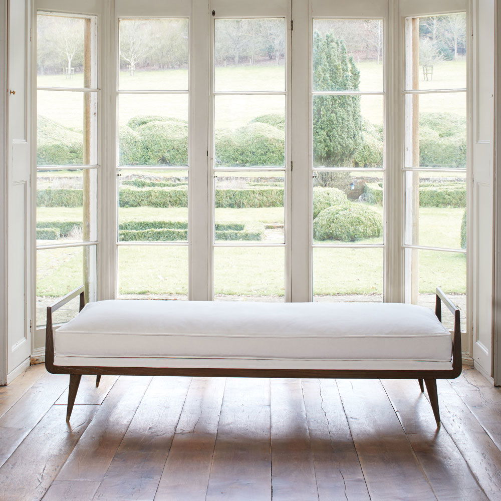 "julianchichester - Beds & Daybeds