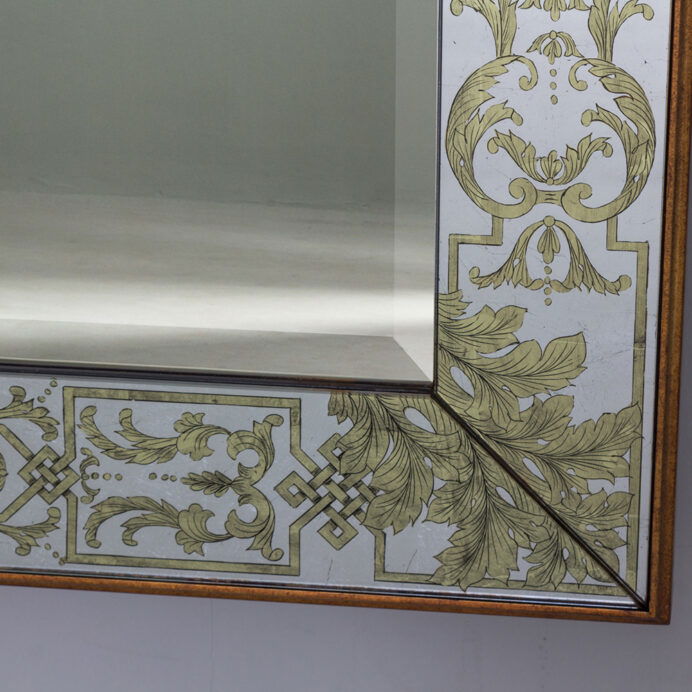 JCD US 431 Queen Anne Mirror Rect 39x49 6 692x692