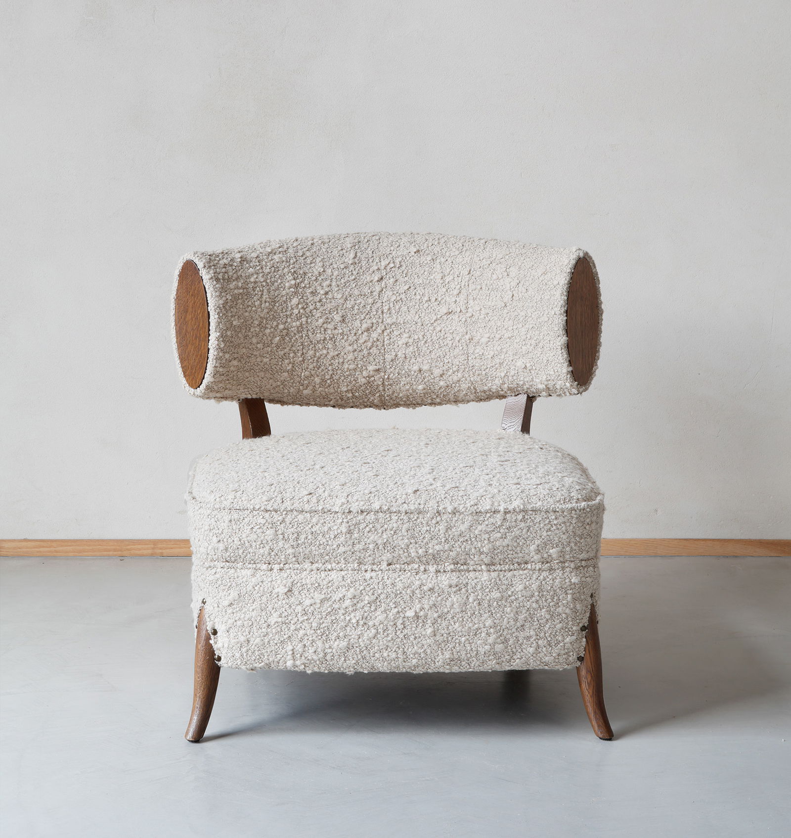 Cow Arm Chair 5438.FGO.000 01i